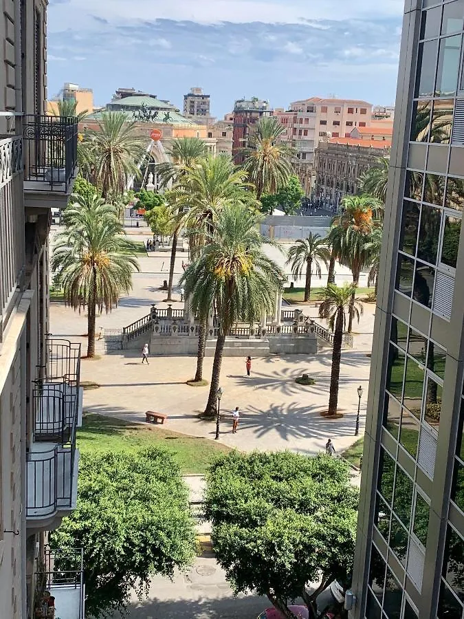 Suite Dreams Politeama Palermo 0*,  Italia